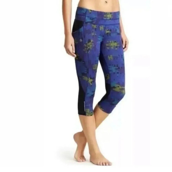 Athleta Blue Camo Be Free Knickers Cropped Athletic Pants S - Picture 2 of 5